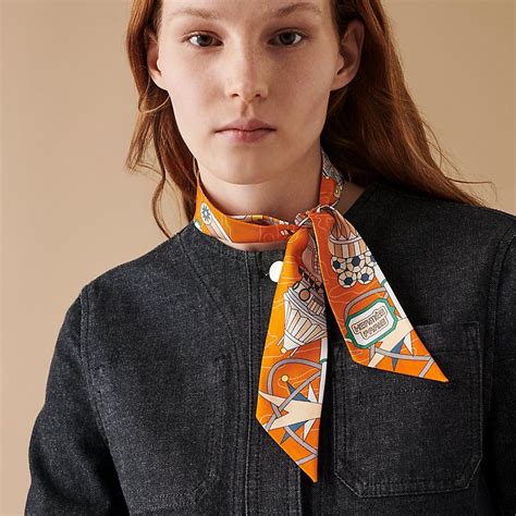 hermès twilly scarf|how to wear hermes twilly.